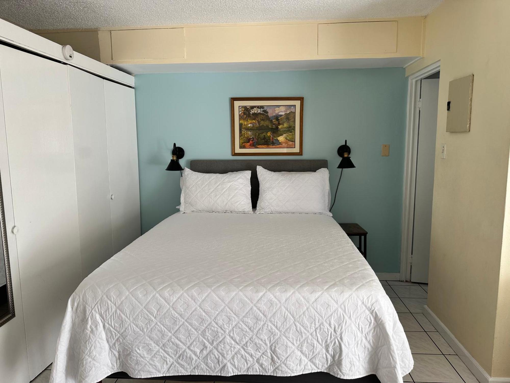 Beryls At Seawind On The Bay , Montego Bay , Jamaica Apartment Exterior photo